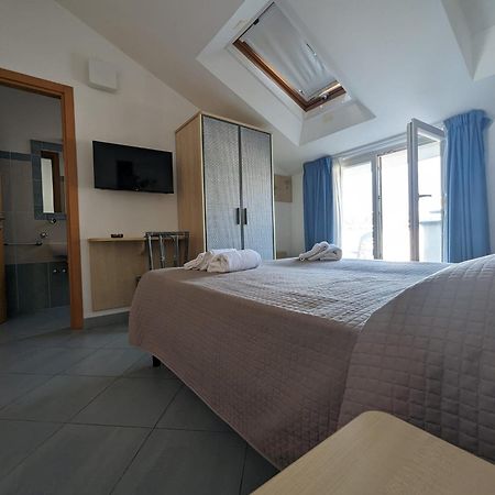 Hotel Doria Bellaria-Igea Marina Buitenkant foto