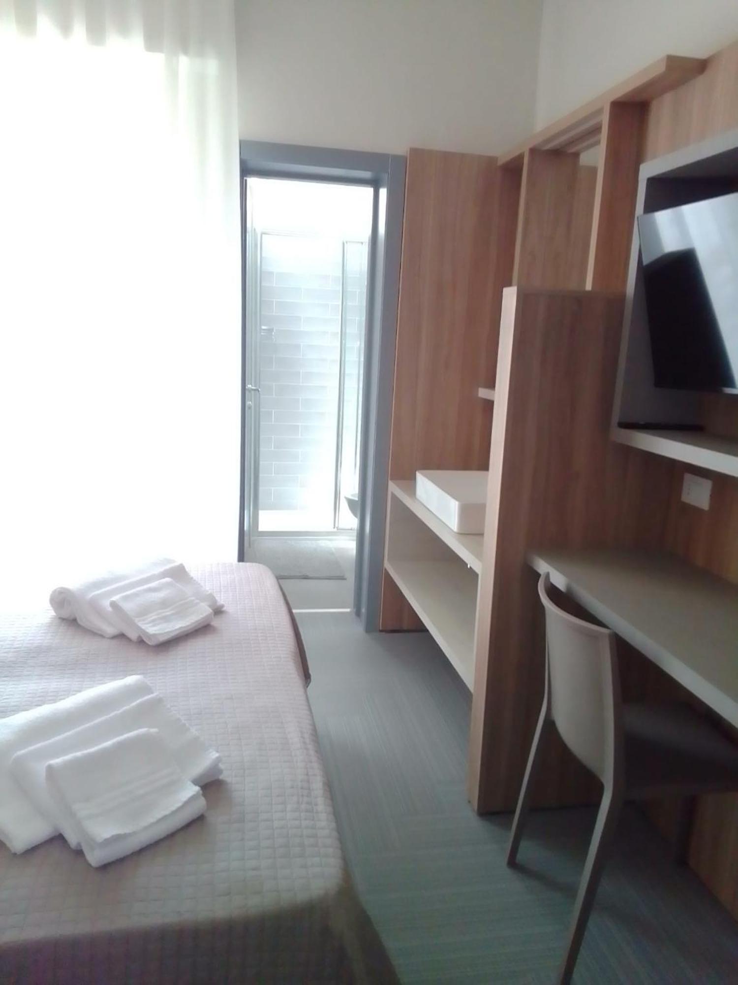 Hotel Doria Bellaria-Igea Marina Buitenkant foto