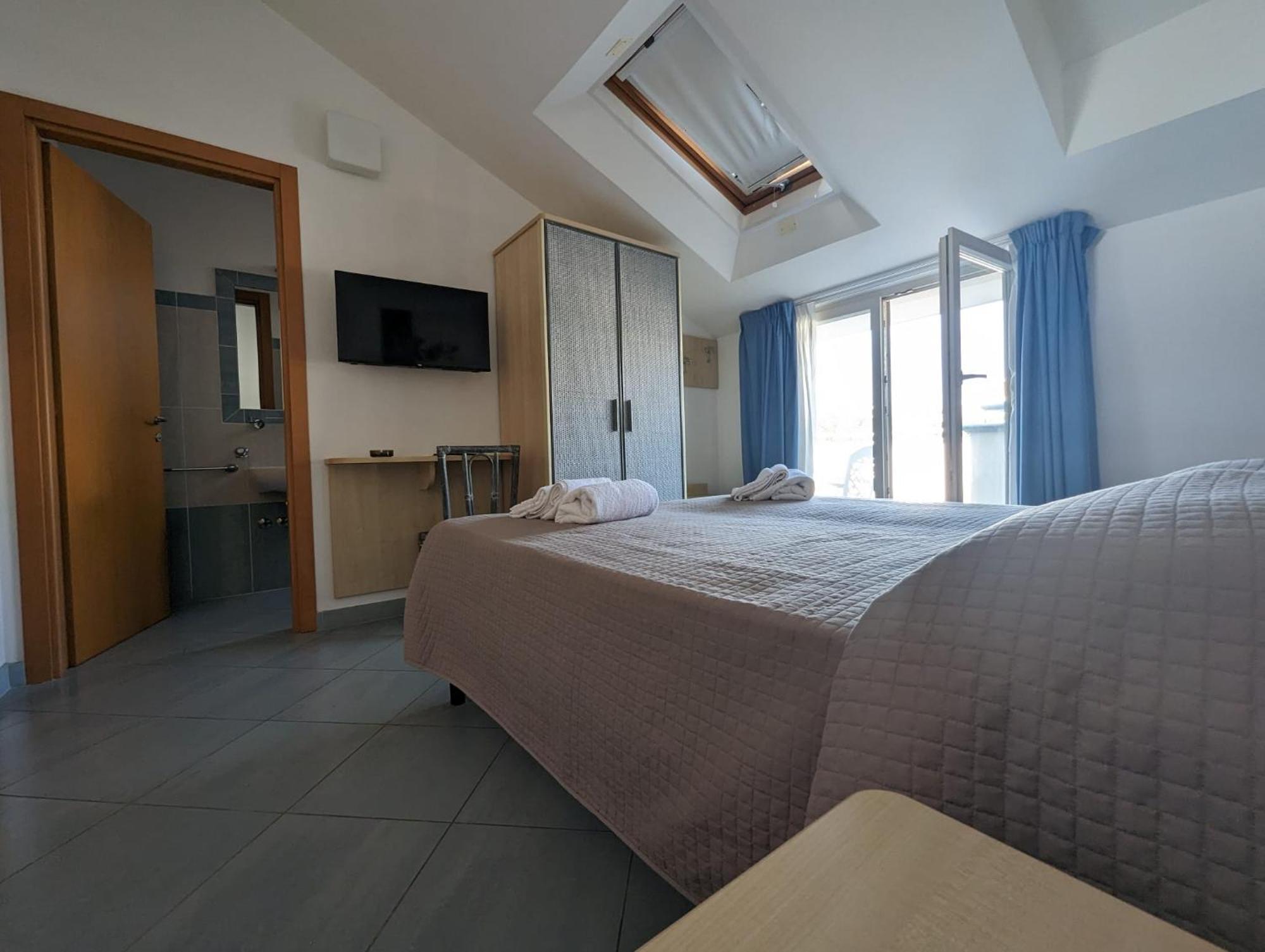 Hotel Doria Bellaria-Igea Marina Buitenkant foto