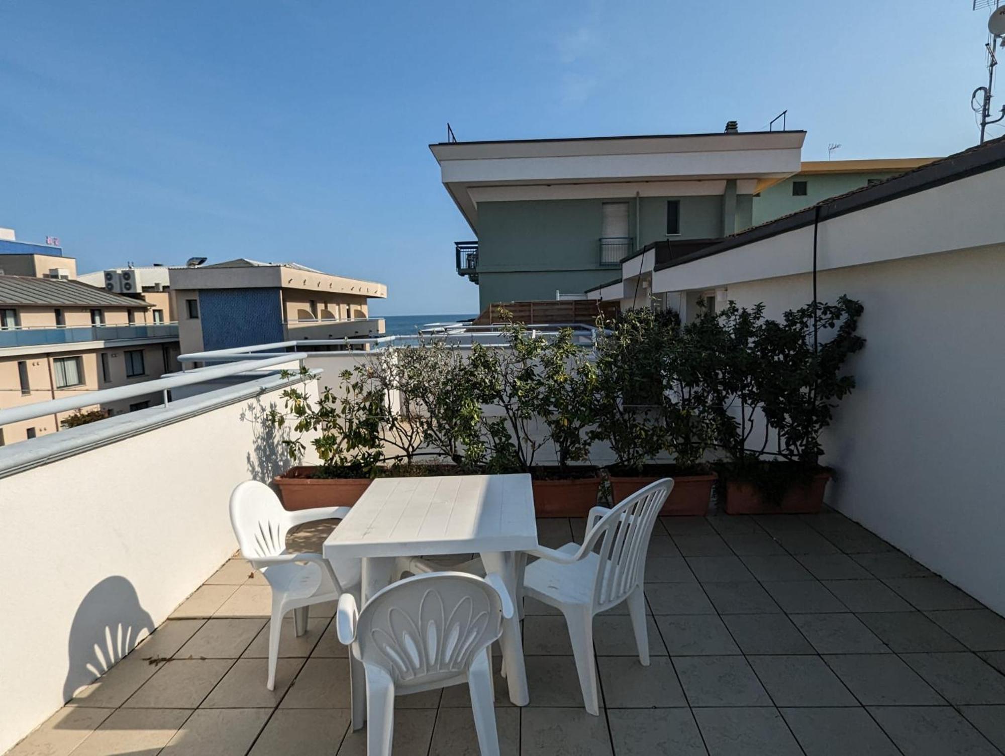 Hotel Doria Bellaria-Igea Marina Buitenkant foto