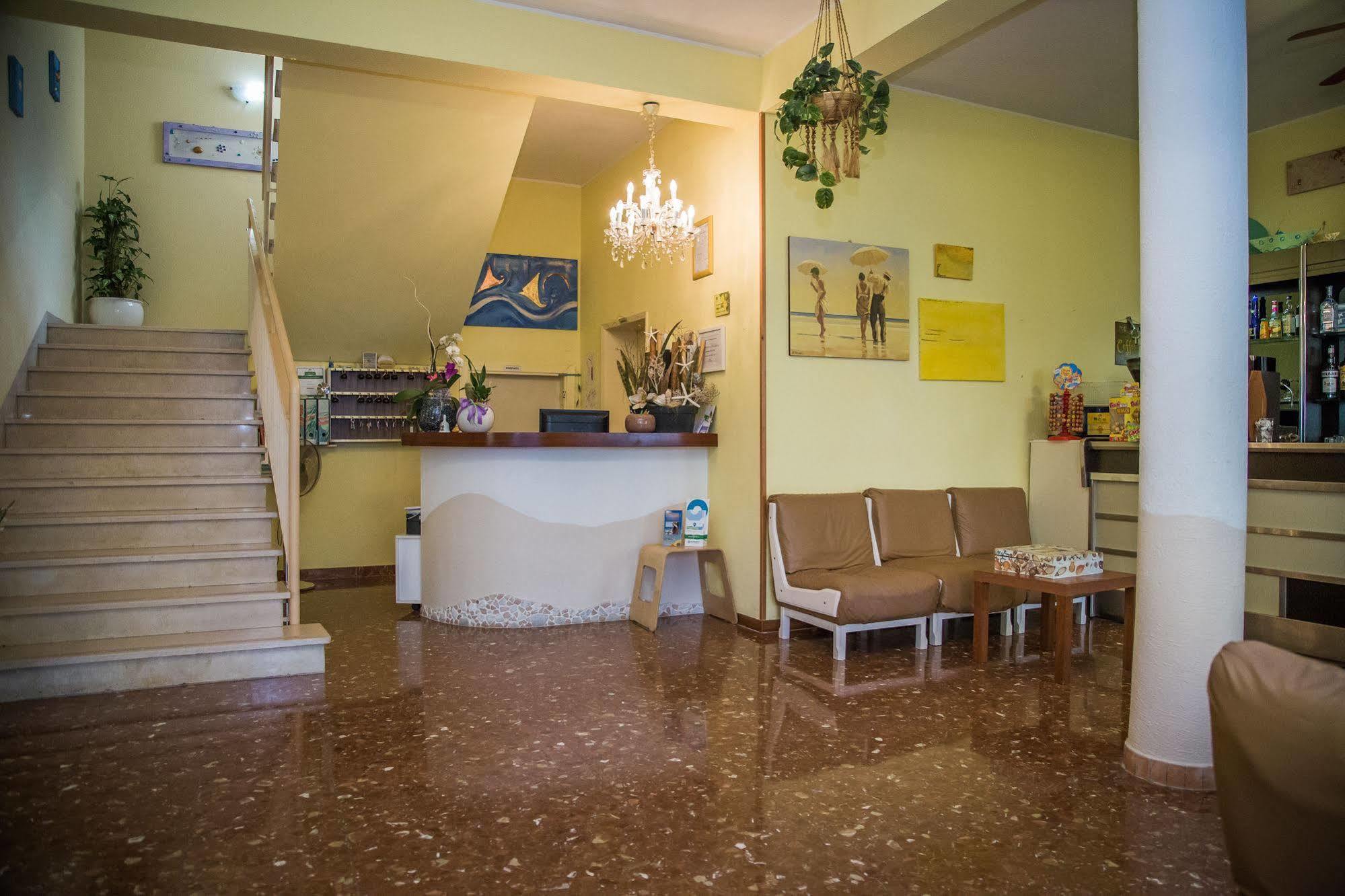 Hotel Doria Bellaria-Igea Marina Buitenkant foto