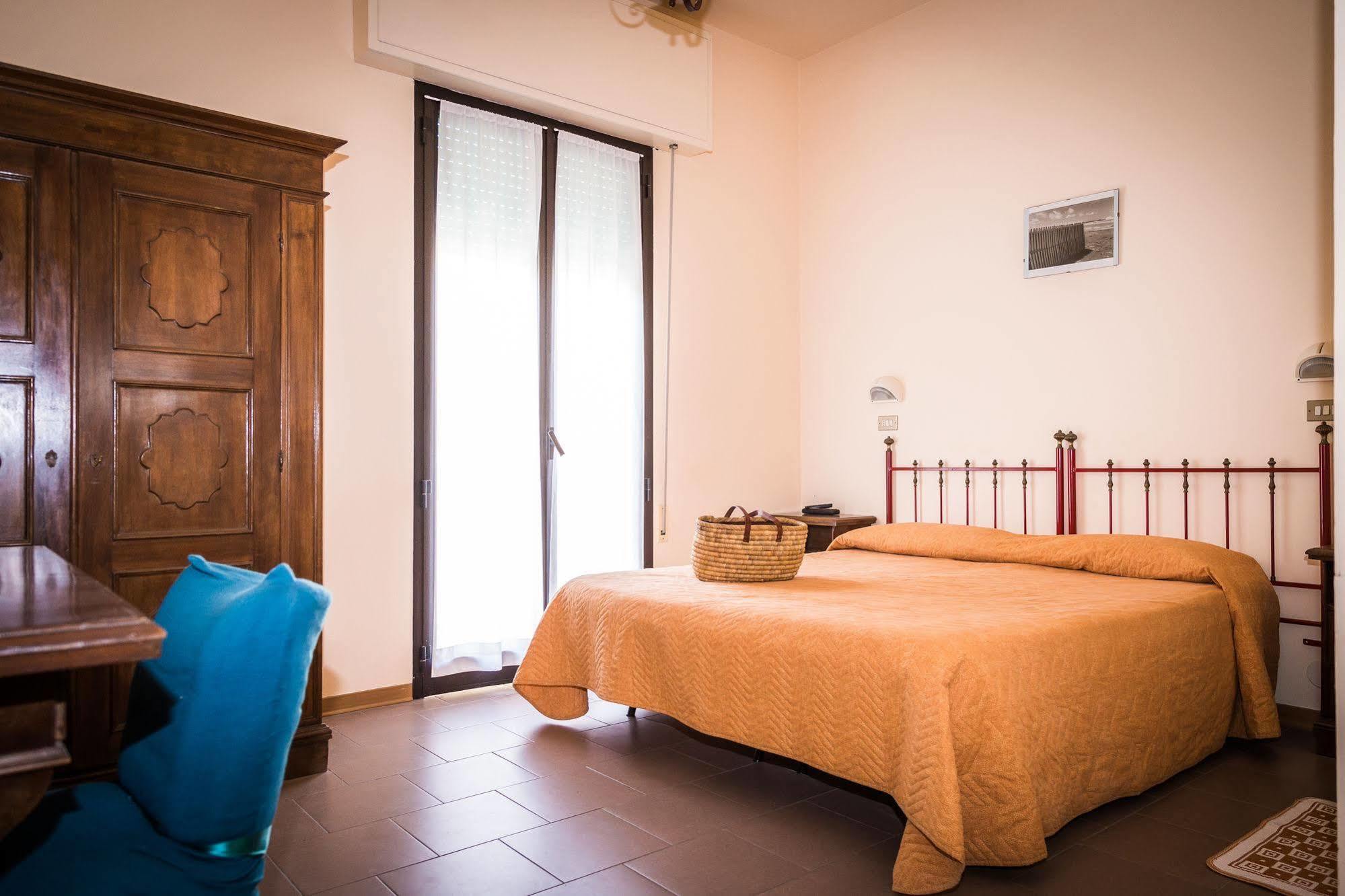 Hotel Doria Bellaria-Igea Marina Buitenkant foto