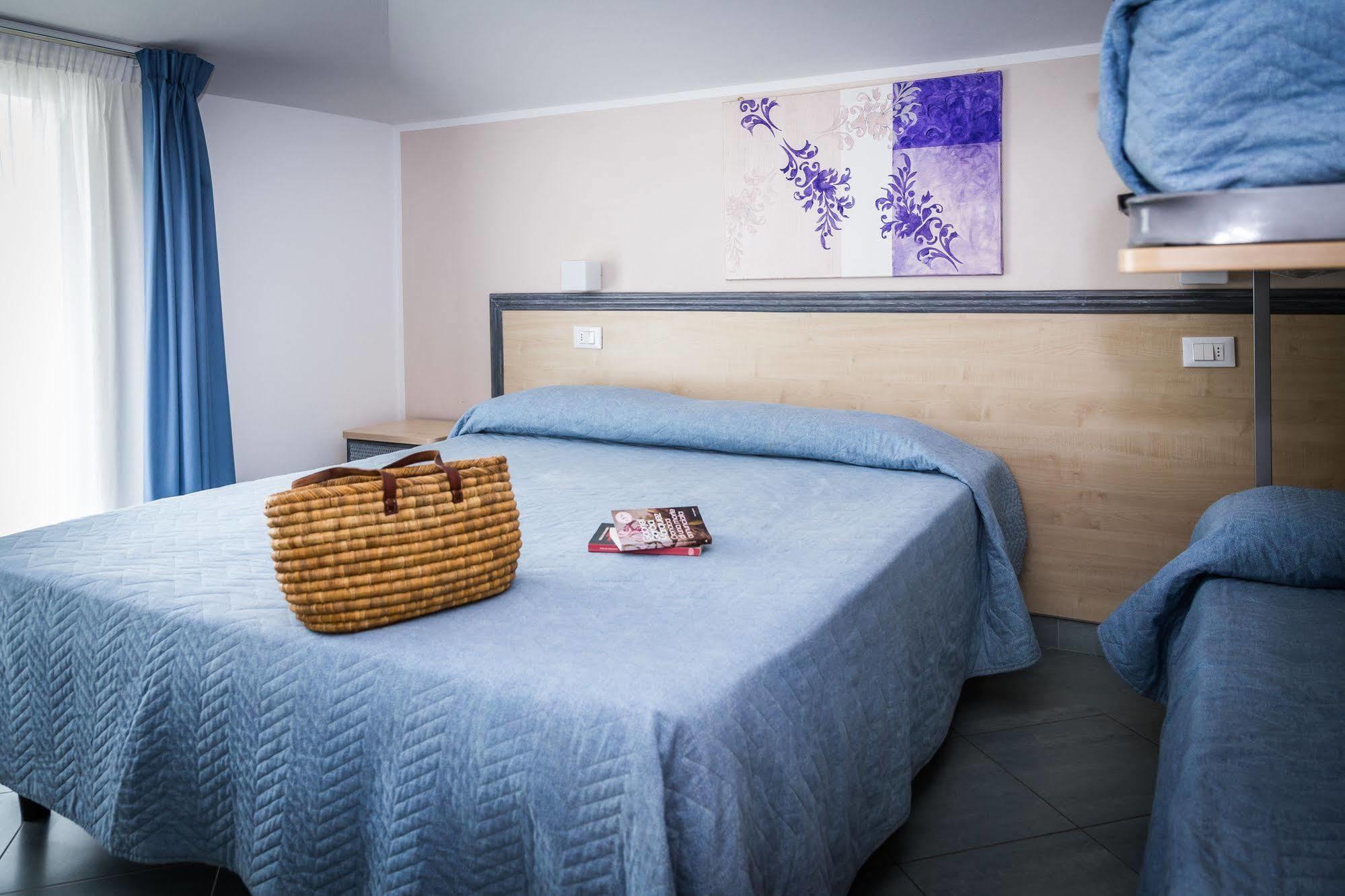 Hotel Doria Bellaria-Igea Marina Buitenkant foto