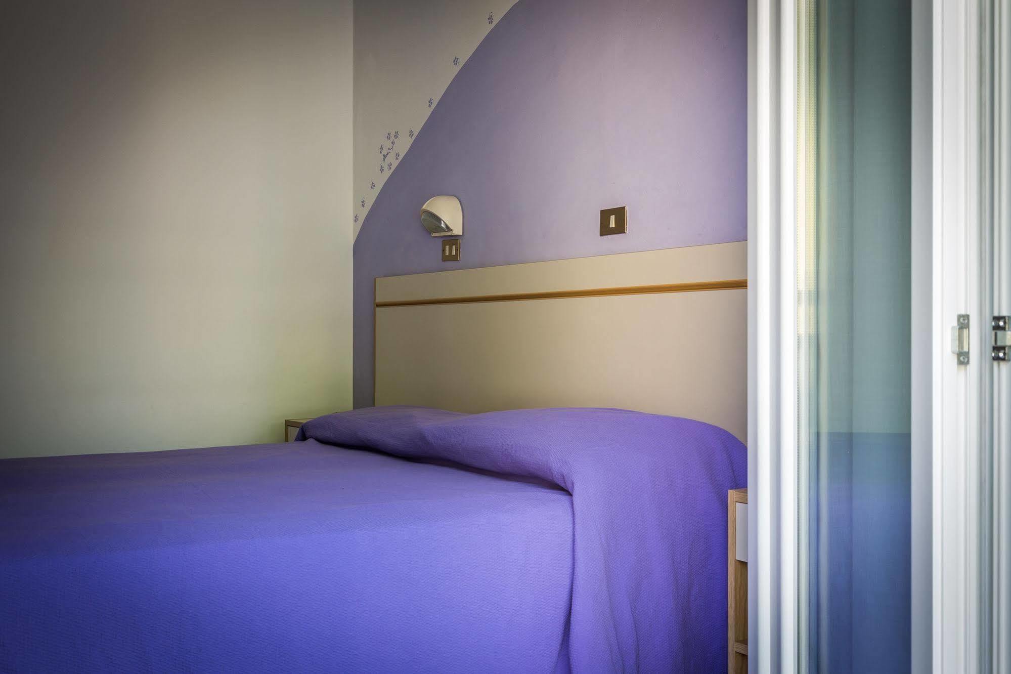 Hotel Doria Bellaria-Igea Marina Buitenkant foto