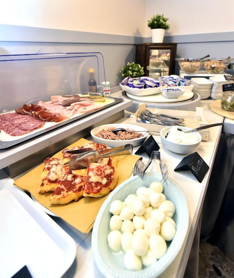 Hotel Doria Bellaria-Igea Marina Buitenkant foto
