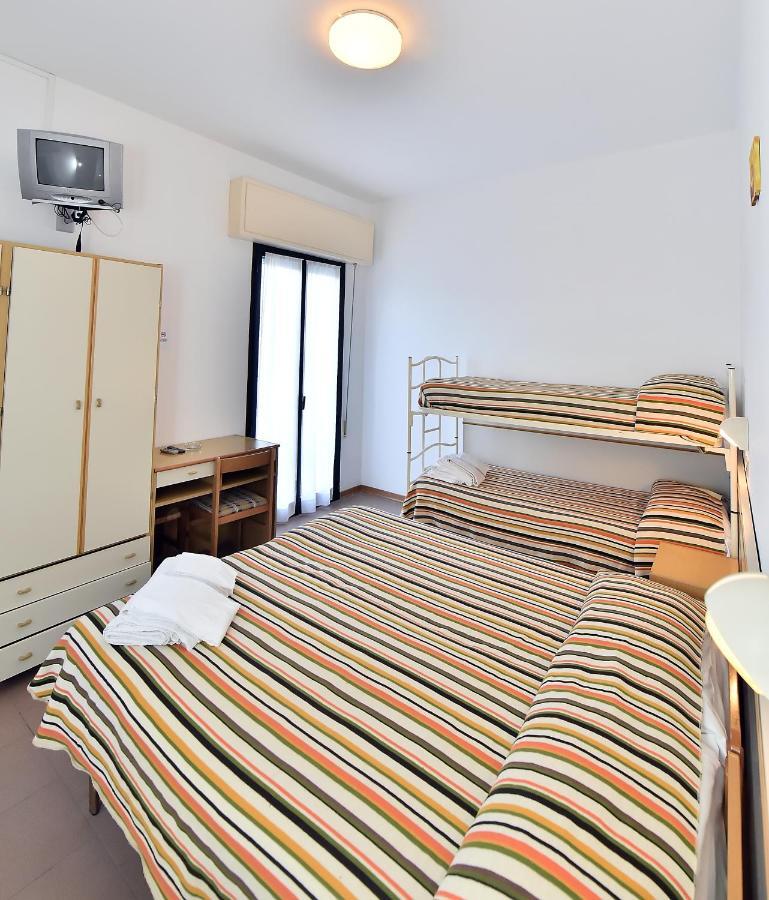 Hotel Doria Bellaria-Igea Marina Buitenkant foto