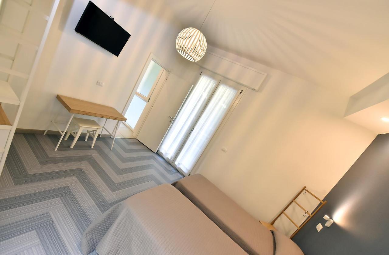 Hotel Doria Bellaria-Igea Marina Buitenkant foto