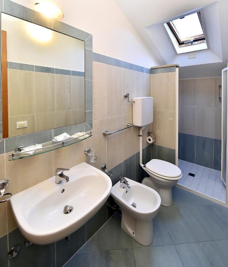 Hotel Doria Bellaria-Igea Marina Buitenkant foto